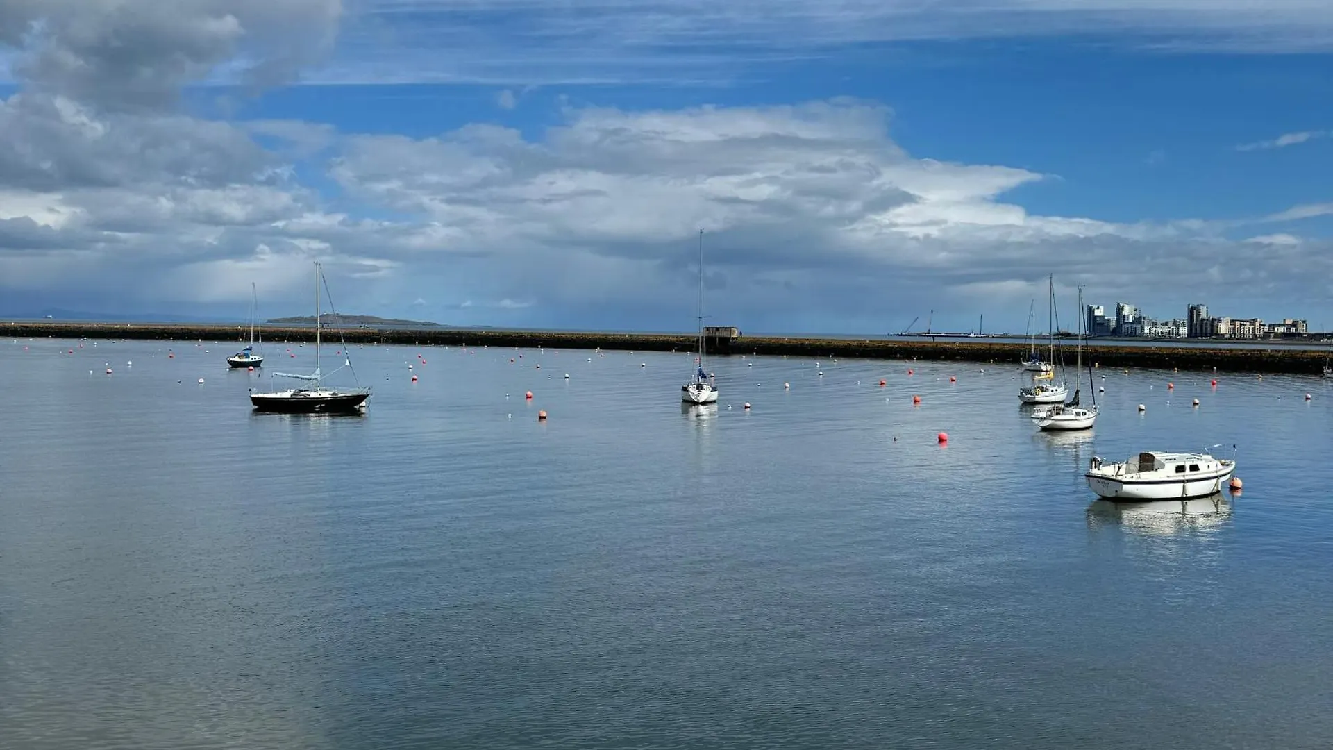 Ivi Granton Harbour Apartment Edinburgh